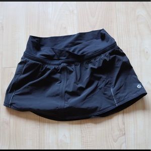 Women’s Lululemon sport skort